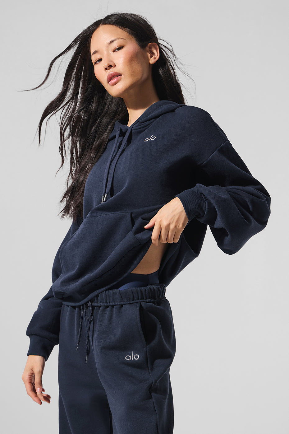 Accolade Hooded Sweatshirt — Navy