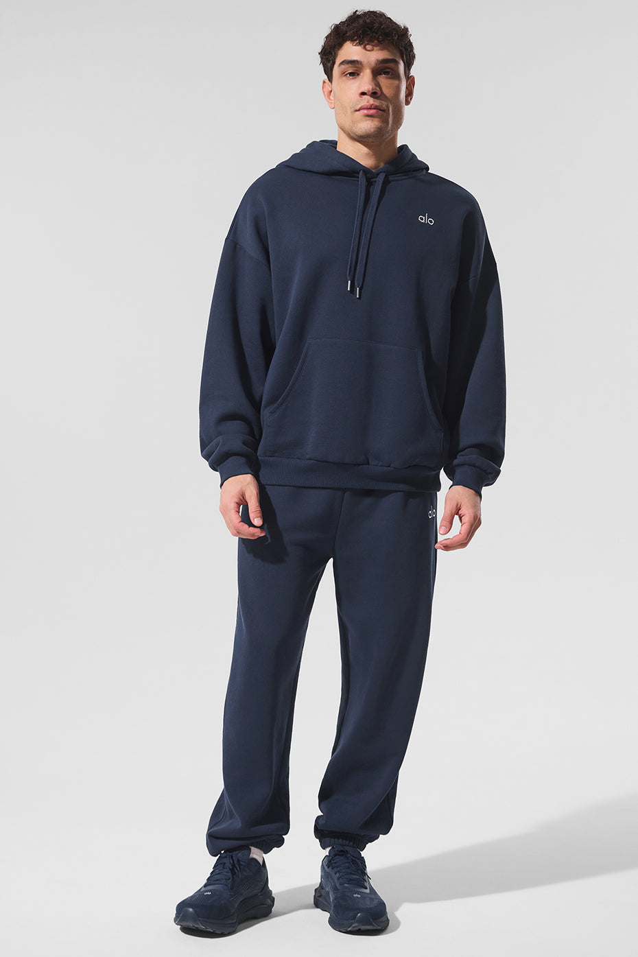 Accolade Hooded Sweatshirt — Navy