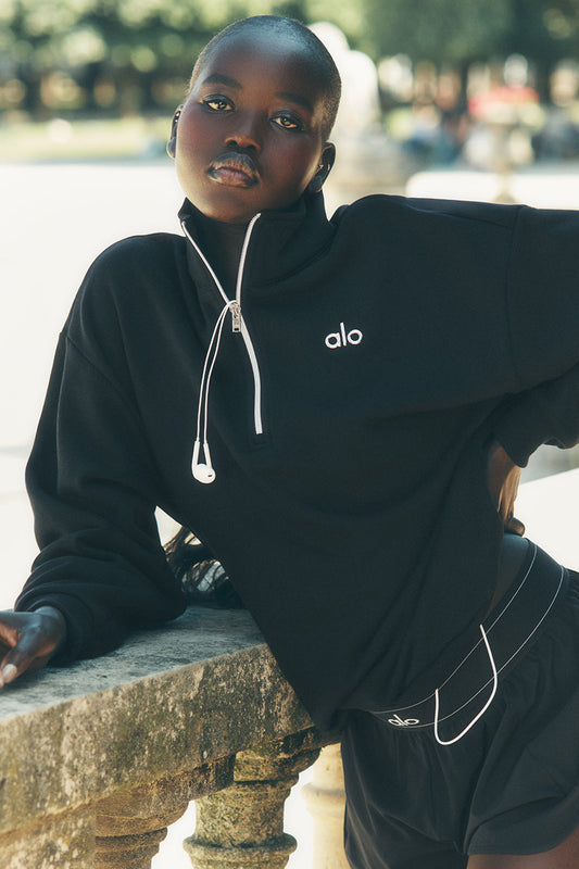 Accolade 1/4 Zip Crew Sweatshirt — Black