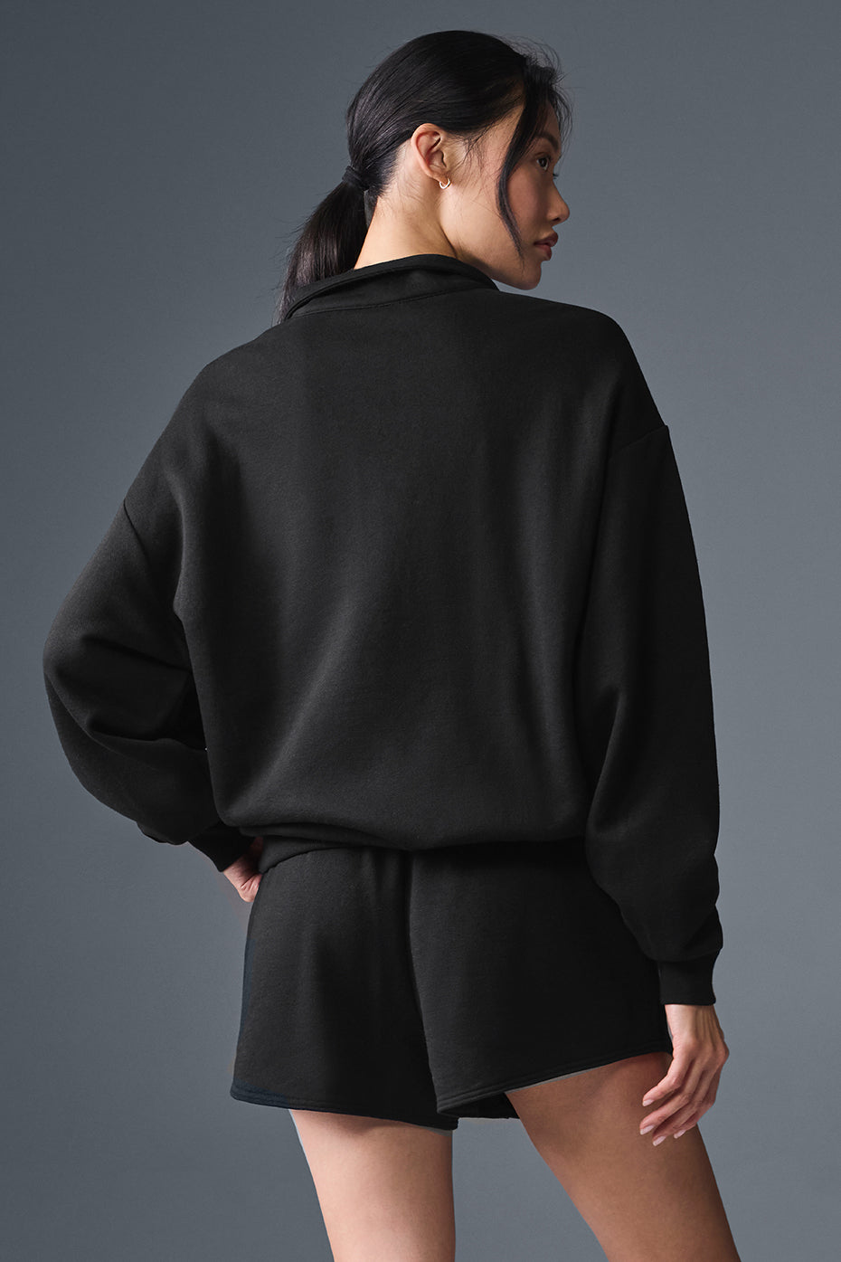 Accolade 1/4 Zip Crew Sweatshirt — Black