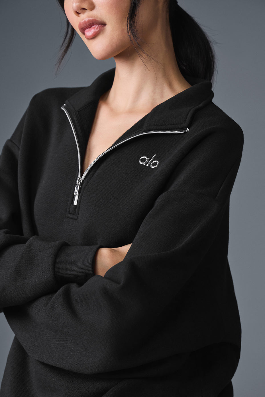Accolade 1/4 Zip Crew Sweatshirt — Black