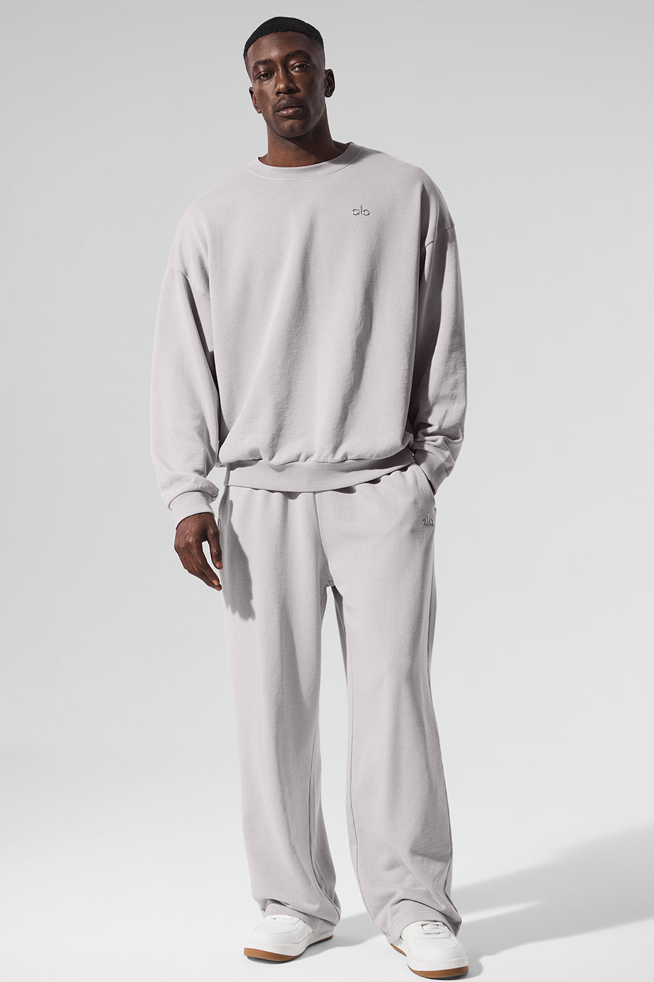 Washed Accolade Crew Neck Crew Sweatshirt — Grey Sky Wash