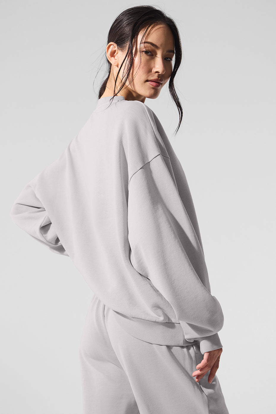 Washed Accolade Crew Neck Crew Sweatshirt — Grey Sky Wash