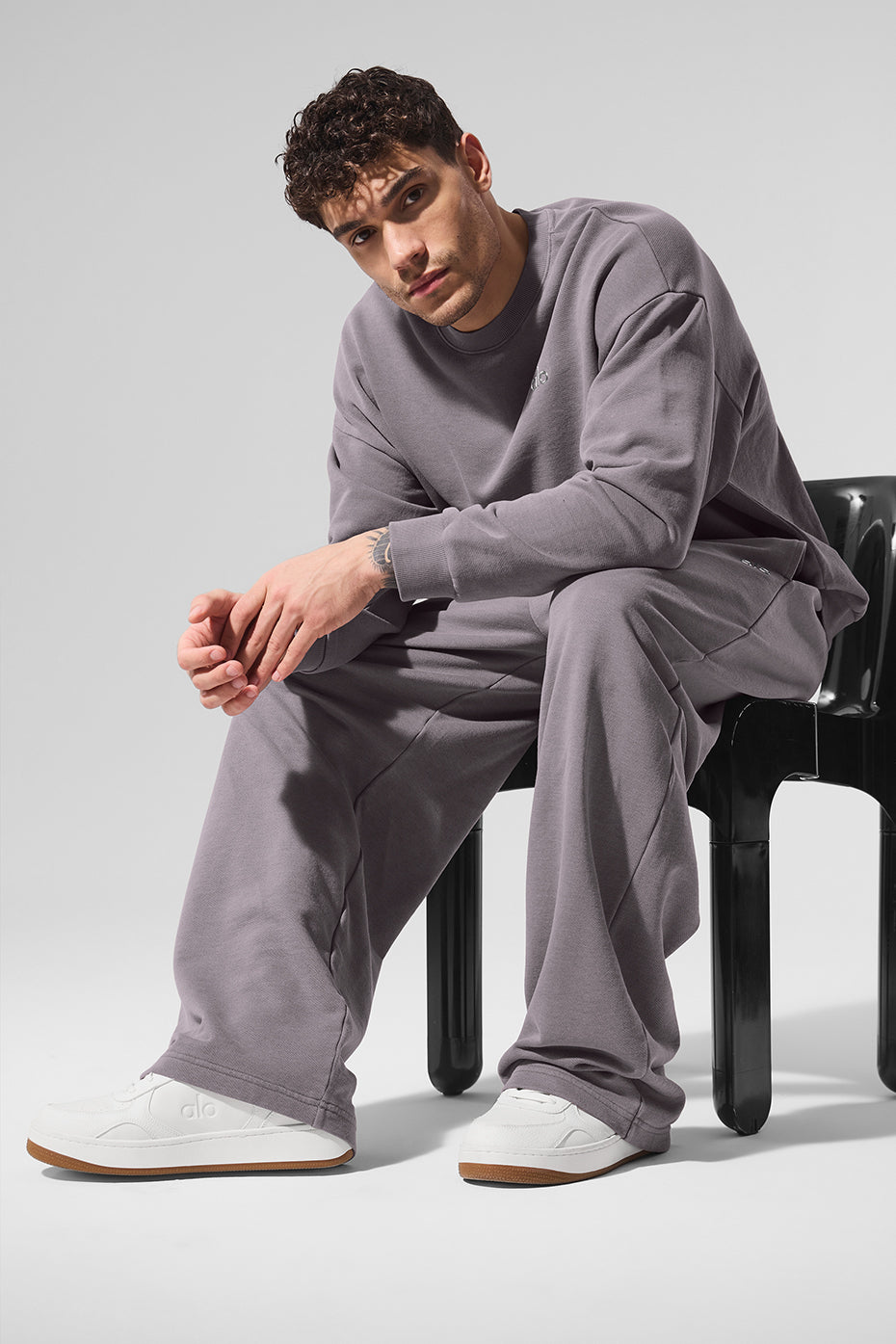 Washed Accolade Crew Neck Crew Sweatshirt — Cool Grey Wash