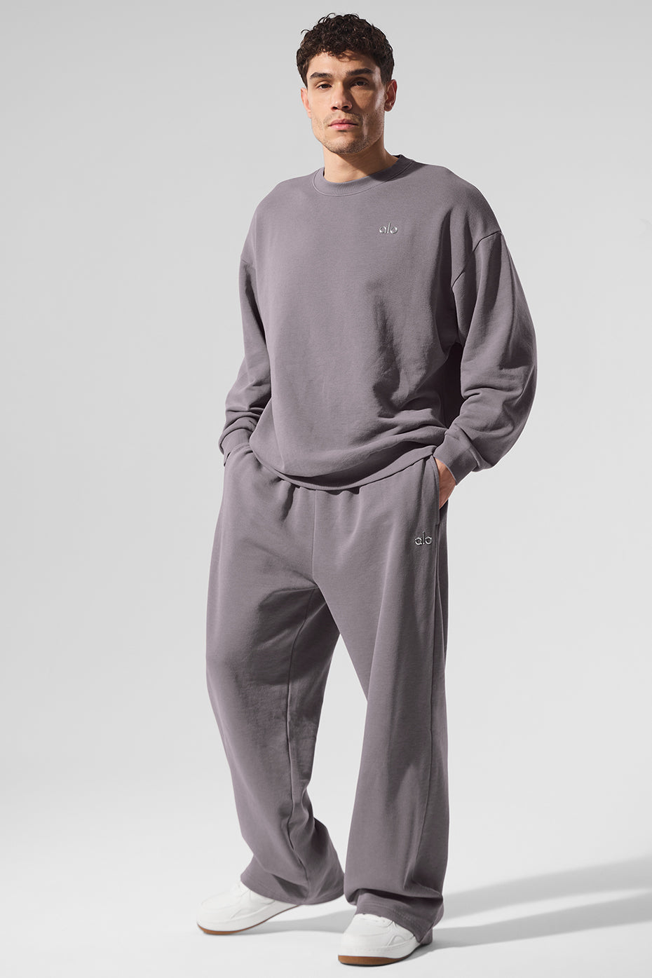 Washed Accolade Crew Neck Crew Sweatshirt — Cool Grey Wash