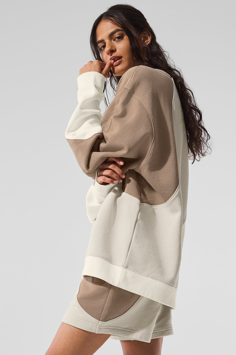 Make Waves Crew Neck Crew Sweatshirt — Ivory/Bone/Gravel