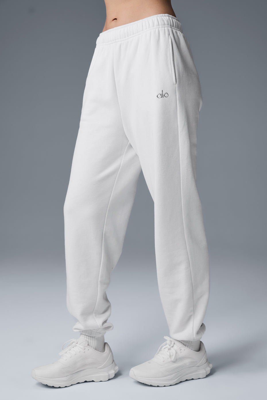 Accolade Joggers — White