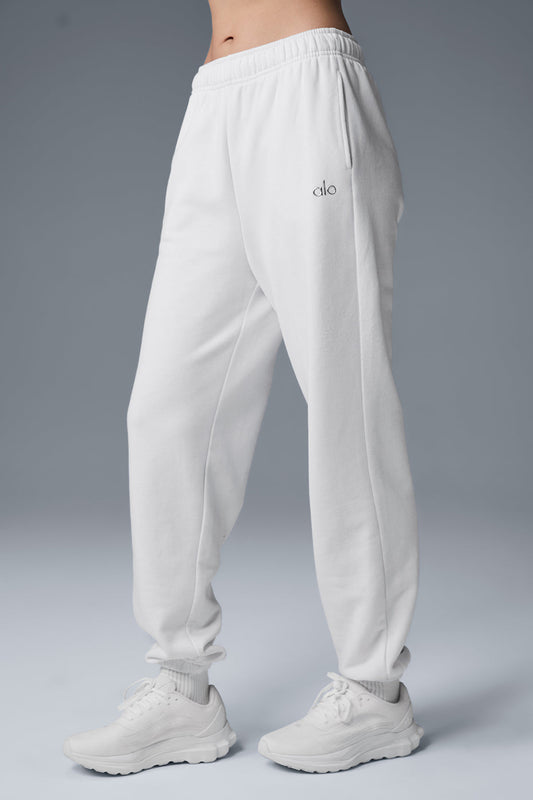 Accolade Joggers — White