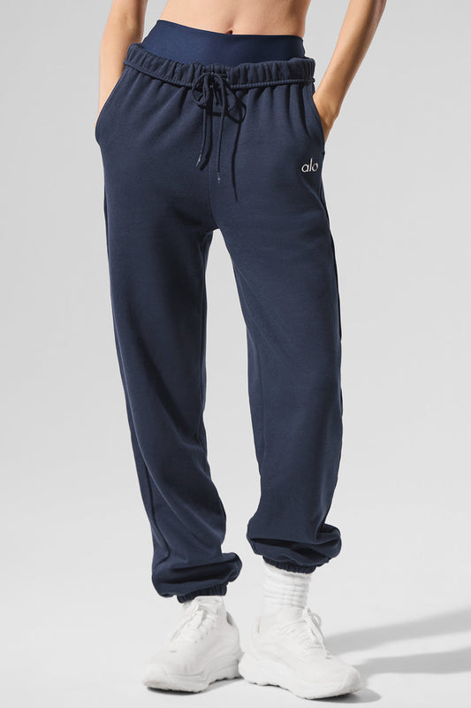 Accolade Joggers — Navy