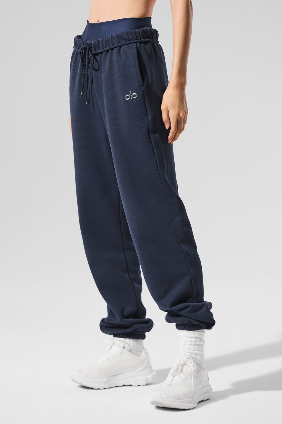 Accolade Joggers — Navy
