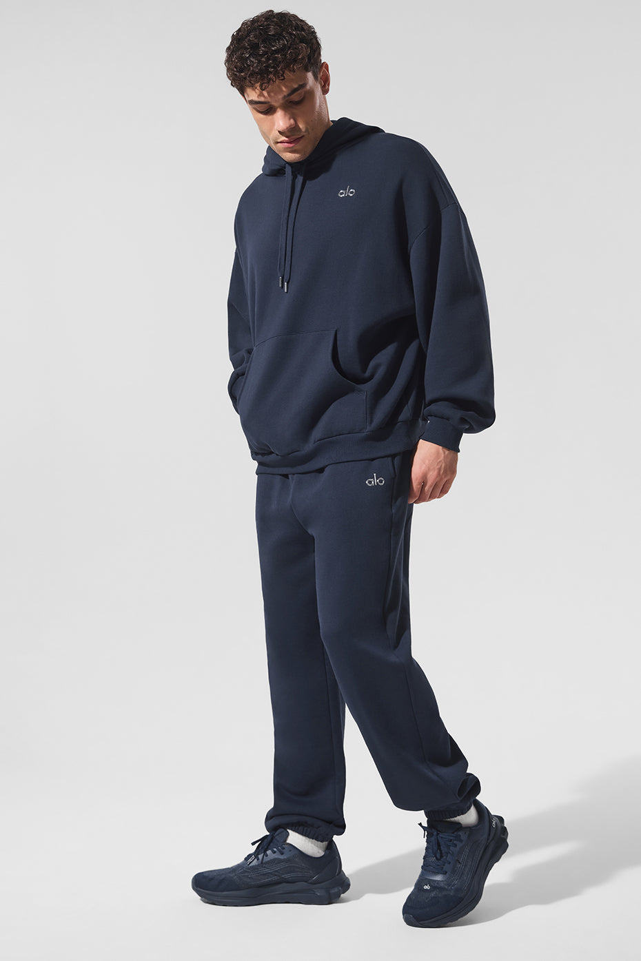 Accolade Joggers — Navy