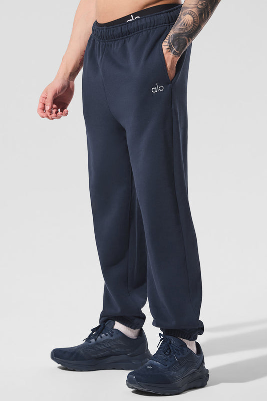 Accolade Joggers — Navy