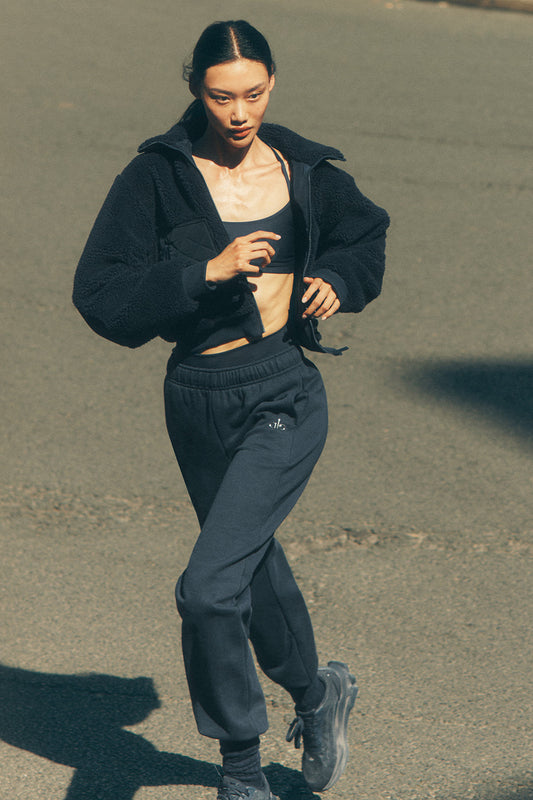 Accolade Joggers — Navy