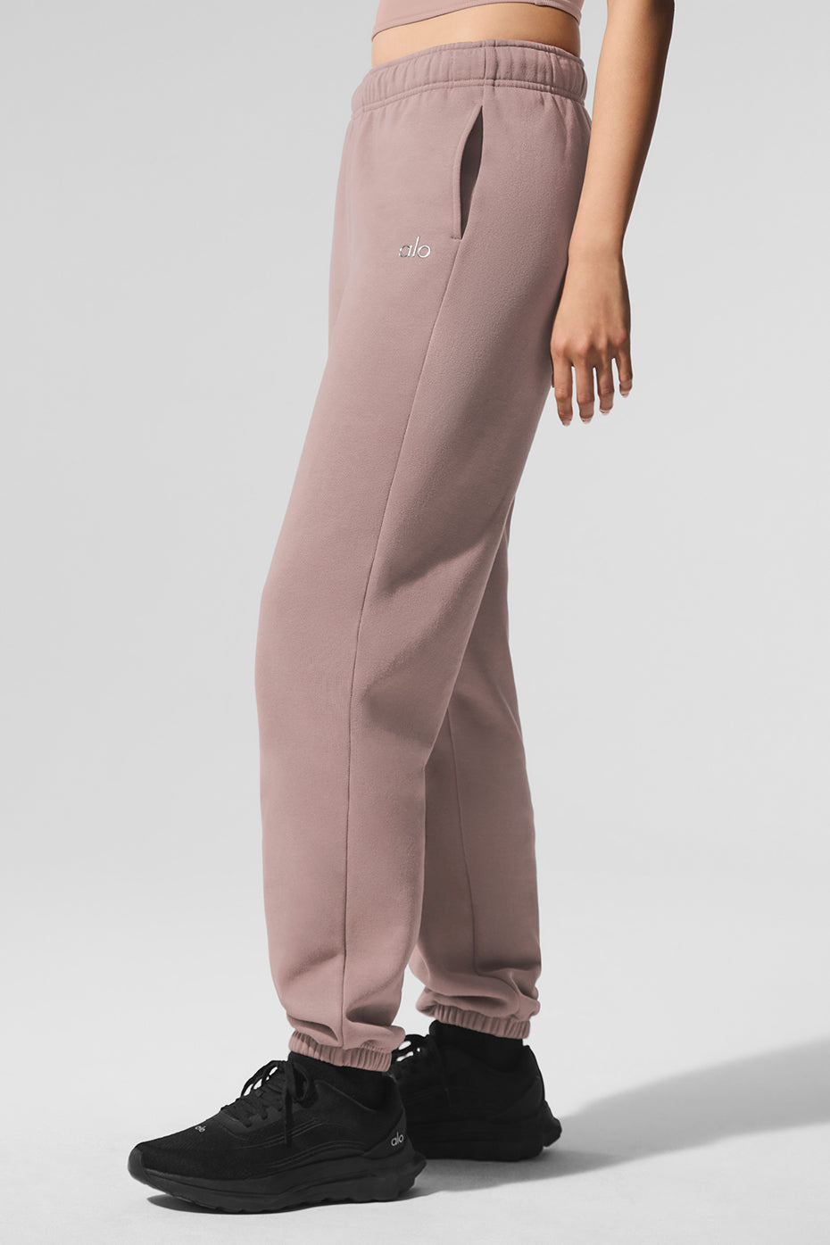 Accolade Joggers — Taupe
