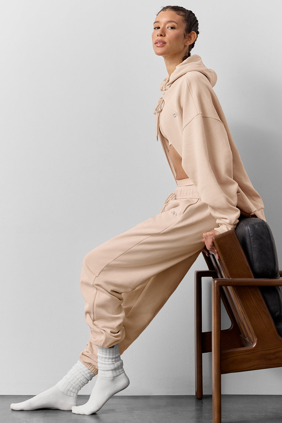 Accolade Joggers — Macadamia