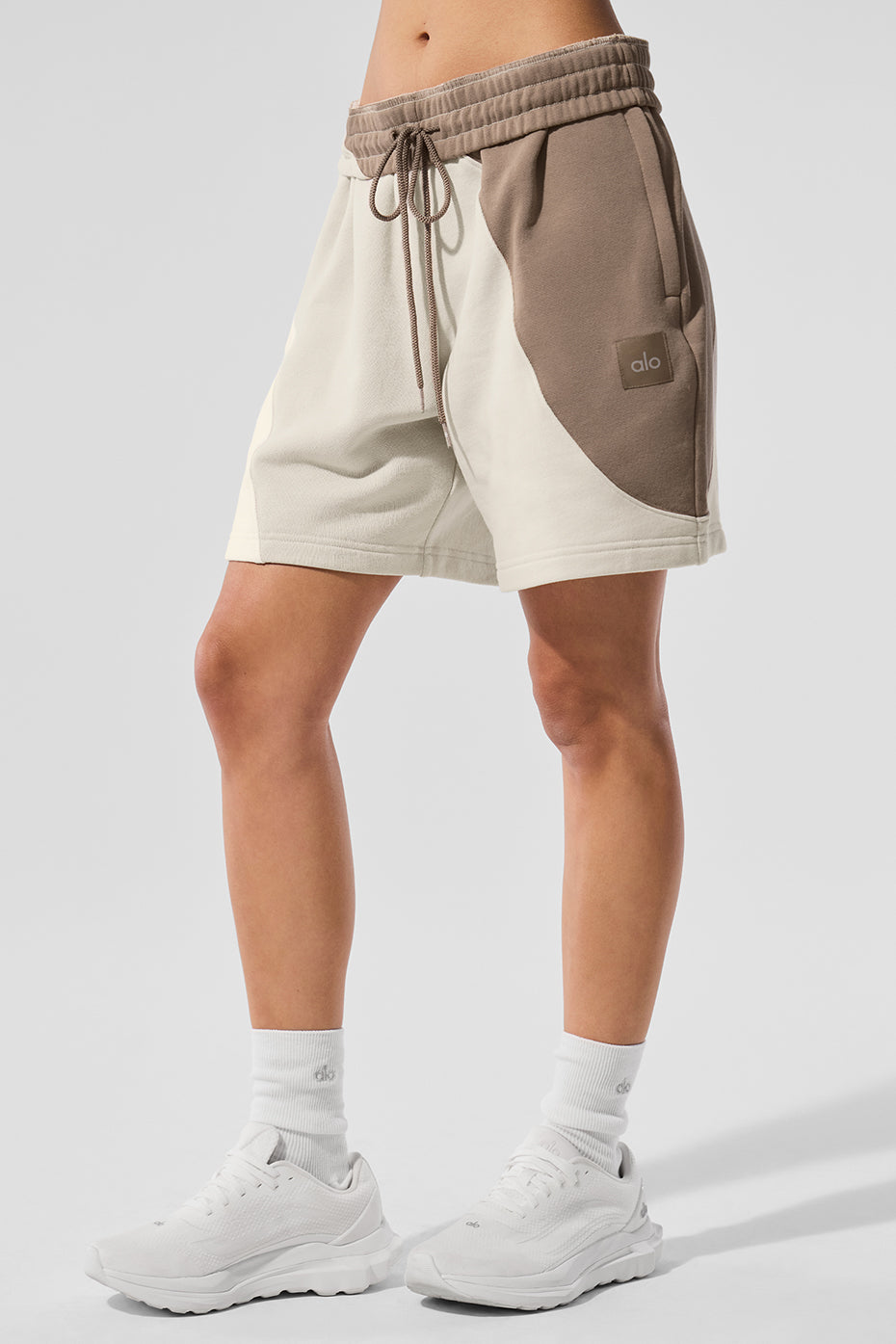 7" Make Waves Shorts — Ivory/Bone/Gravel