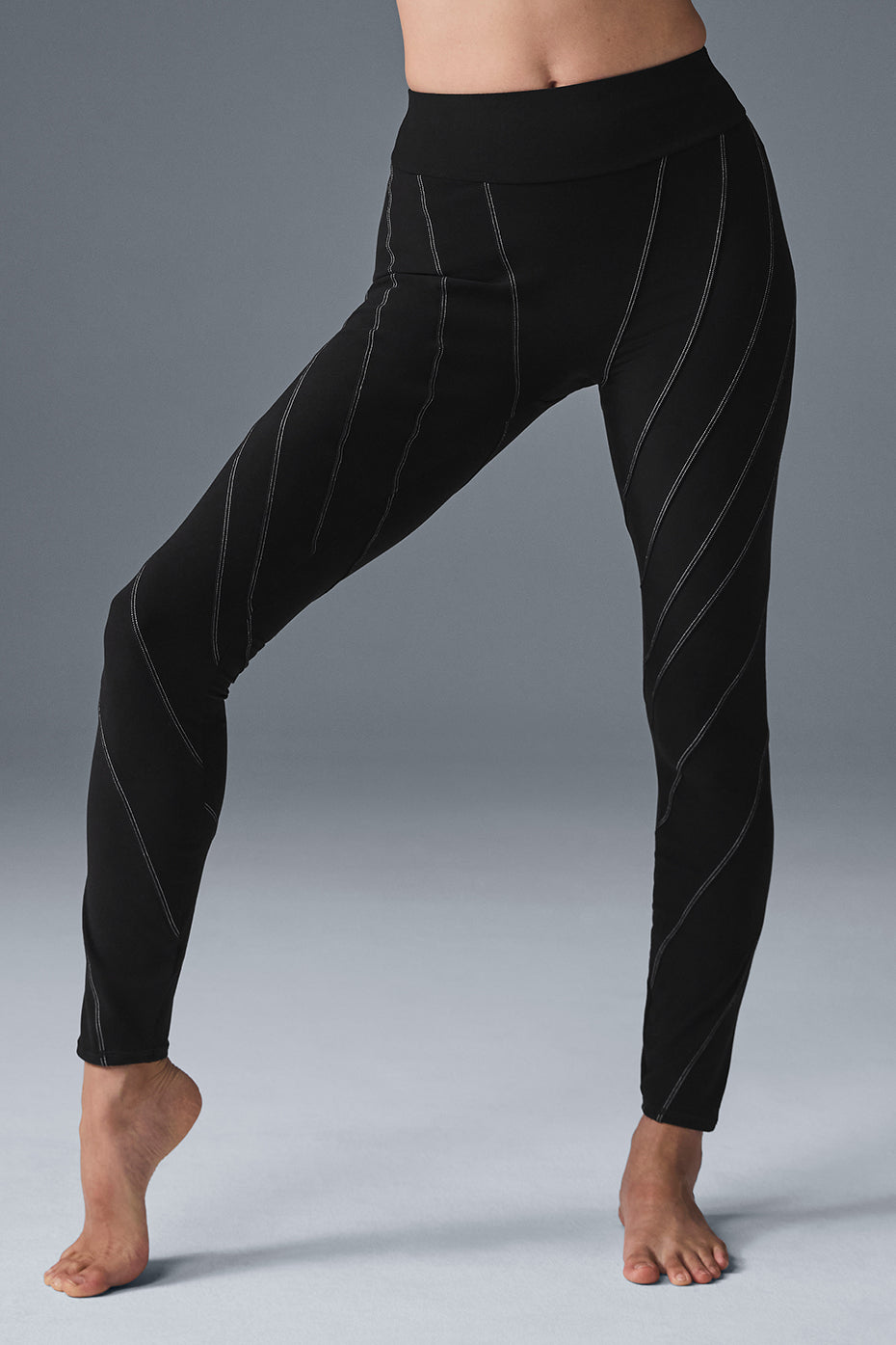 Alosoft High Rise Sunray Leggings — Black/White