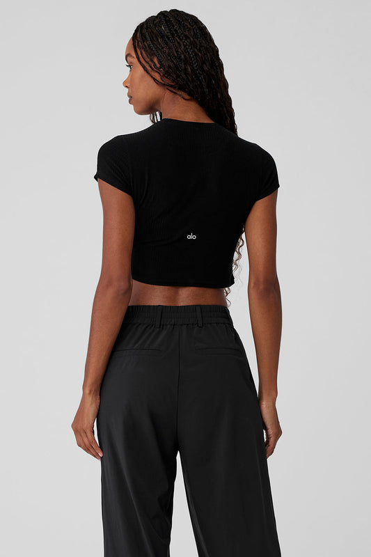 Ribbed Sea Coast Cropped Shorts‑Sleeve Tee — Black