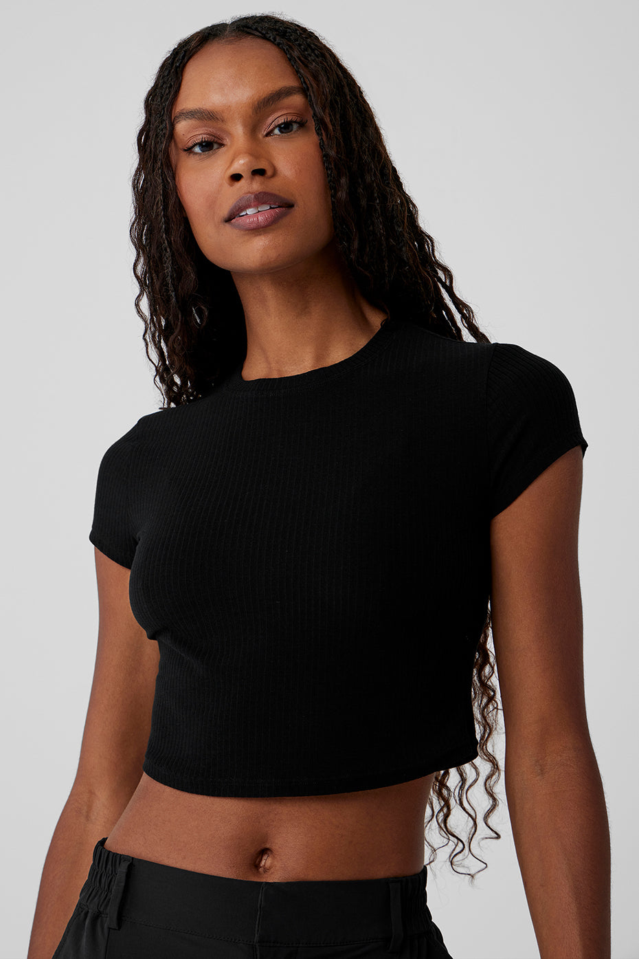 Ribbed Sea Coast Cropped Shorts‑Sleeve Tee — Black