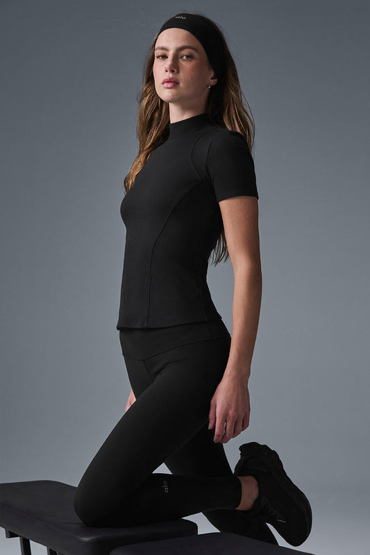Ribbed Mesmerize Shorts‑Sleeve — Black