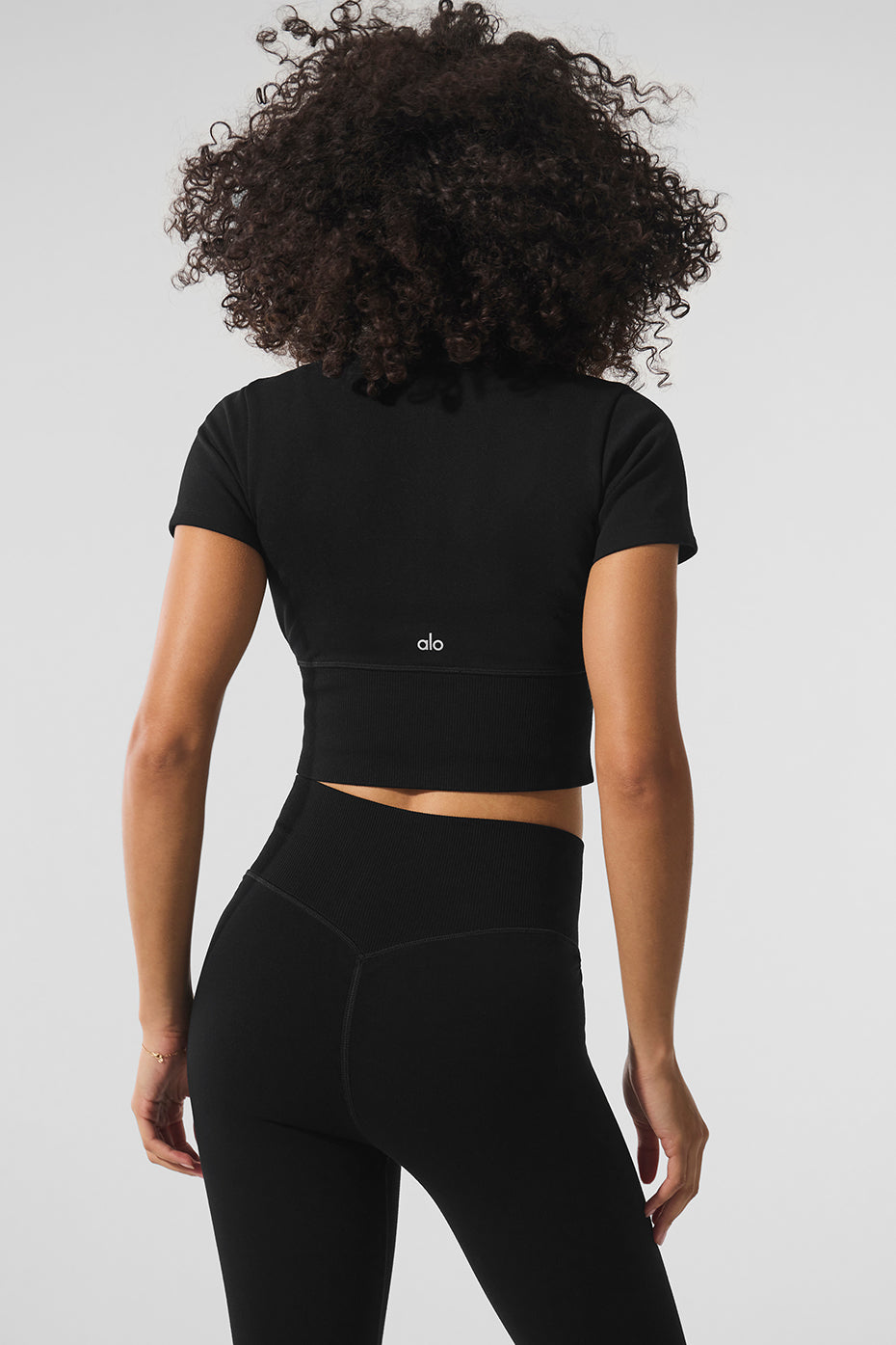 Seamless Winter Warm Plush Cropped Shorts‑Sleeve — Black
