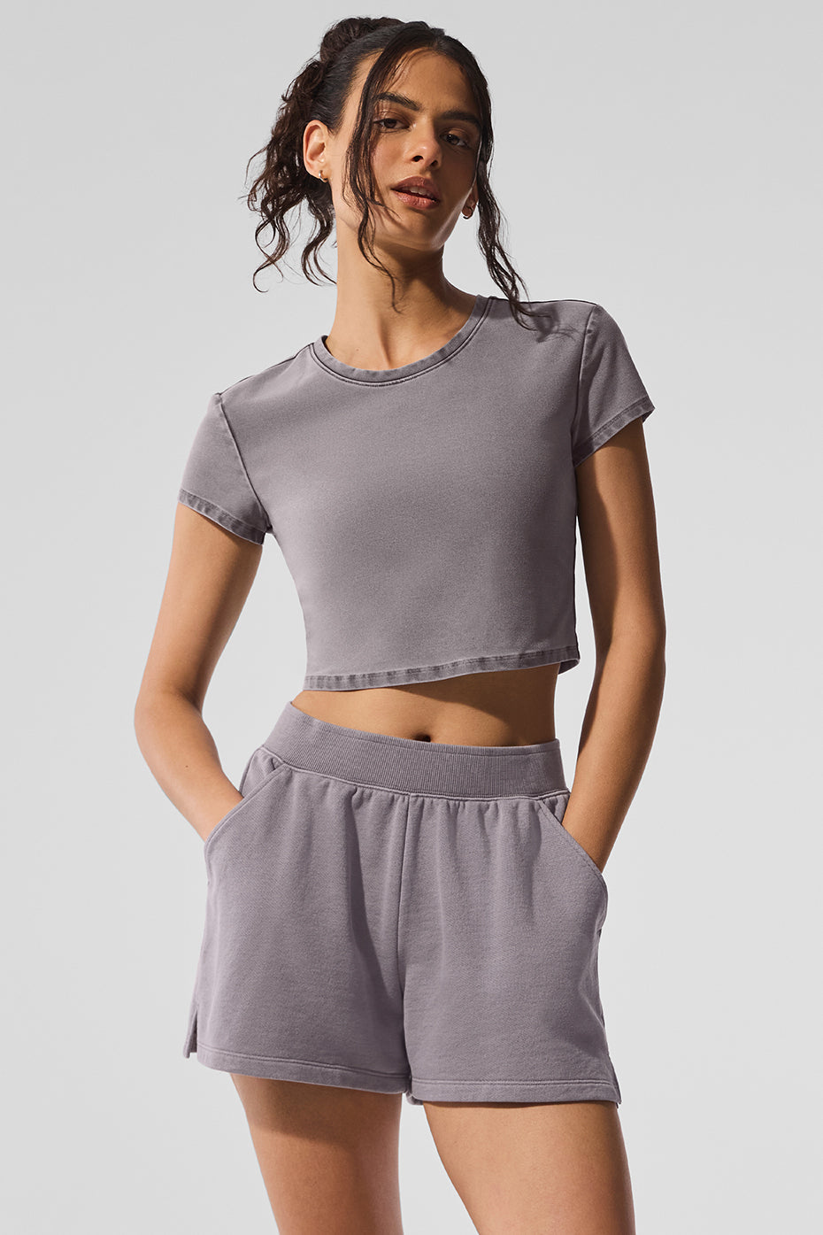 Washed Alosoft Crop Finesse Shorts‑Sleeve — Cool Grey Wash