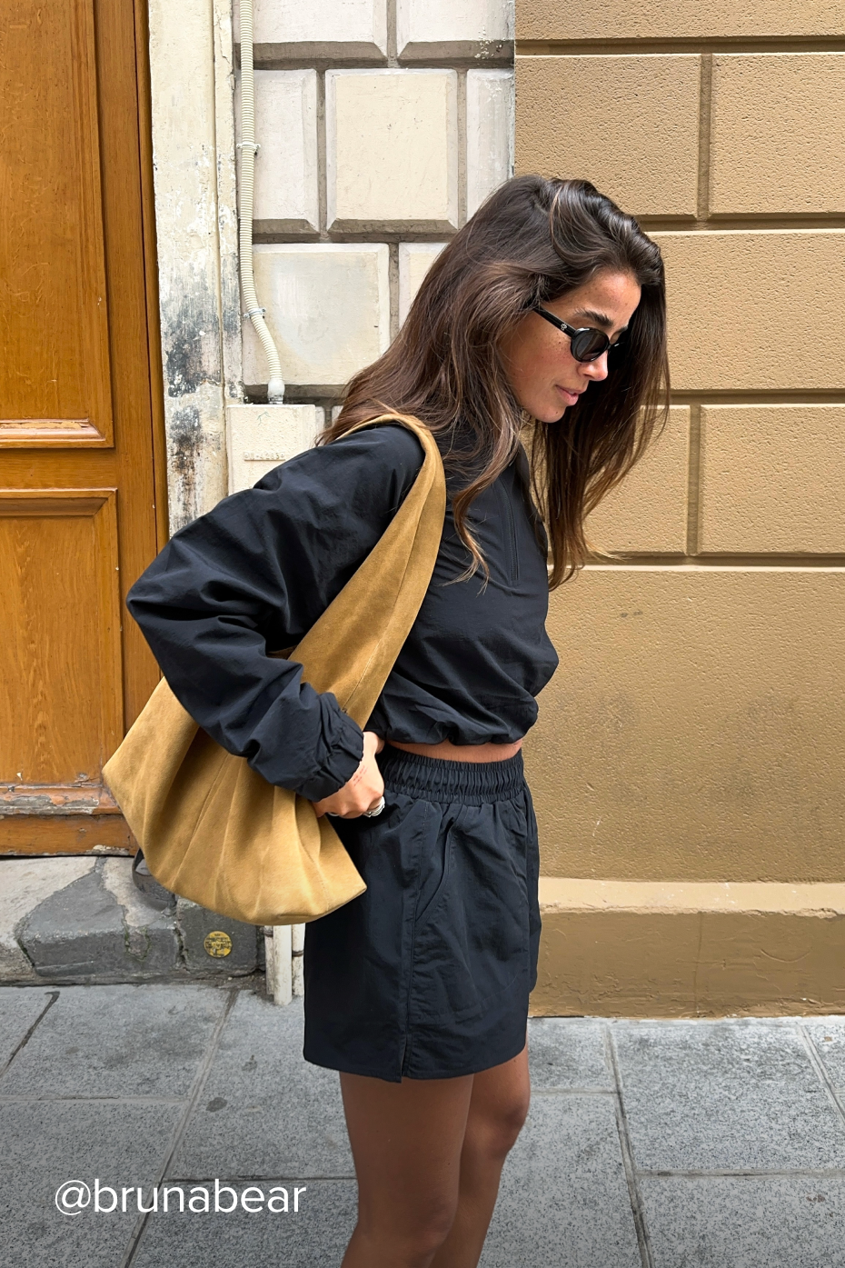 Cropped 1/4 Zip Alumni Crew Sweatshirt — Black
