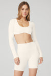 Ribbed Defined Long‑Sleeve Sports Bra — Ivory