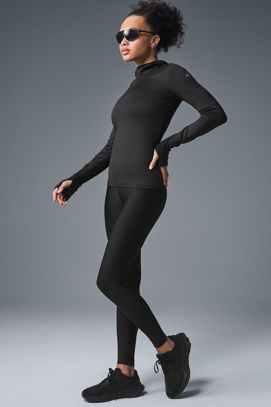 Airlift Winter Warm Hooded Runner — Black