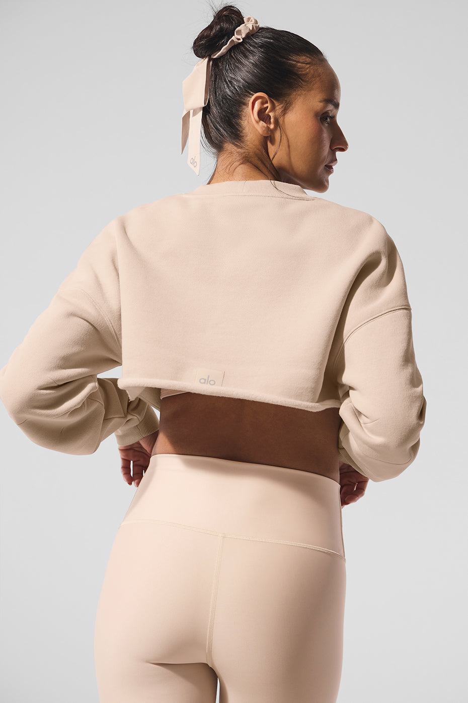 Extreme Cropped Crew Sweatshirt — Macadamia
