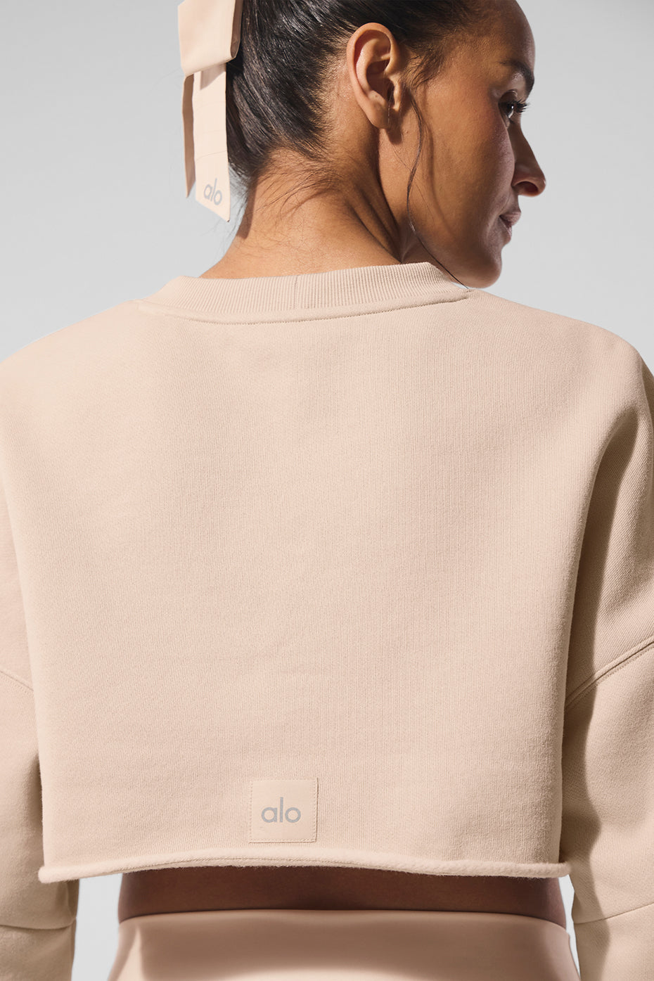 Extreme Cropped Crew Sweatshirt — Macadamia