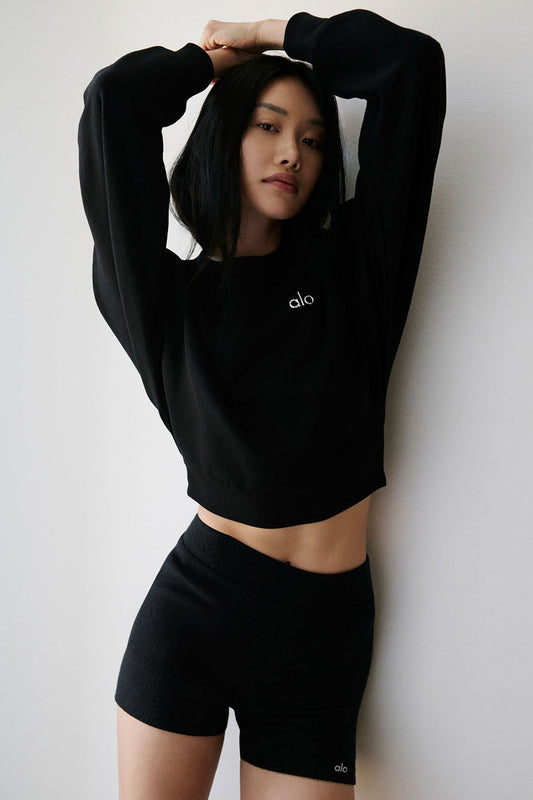 Cropped Accolade Crewneck — Black