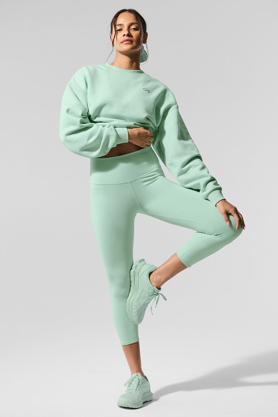 Cropped Accolade Crewneck — Spearmint