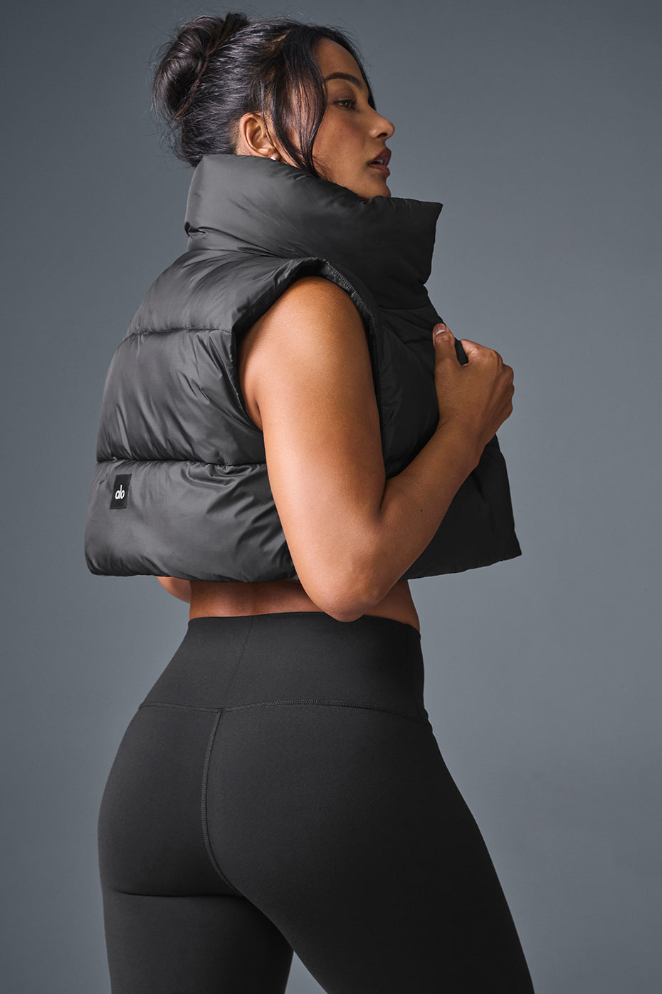 Cropped Gold Rush Puffer Vest — Black