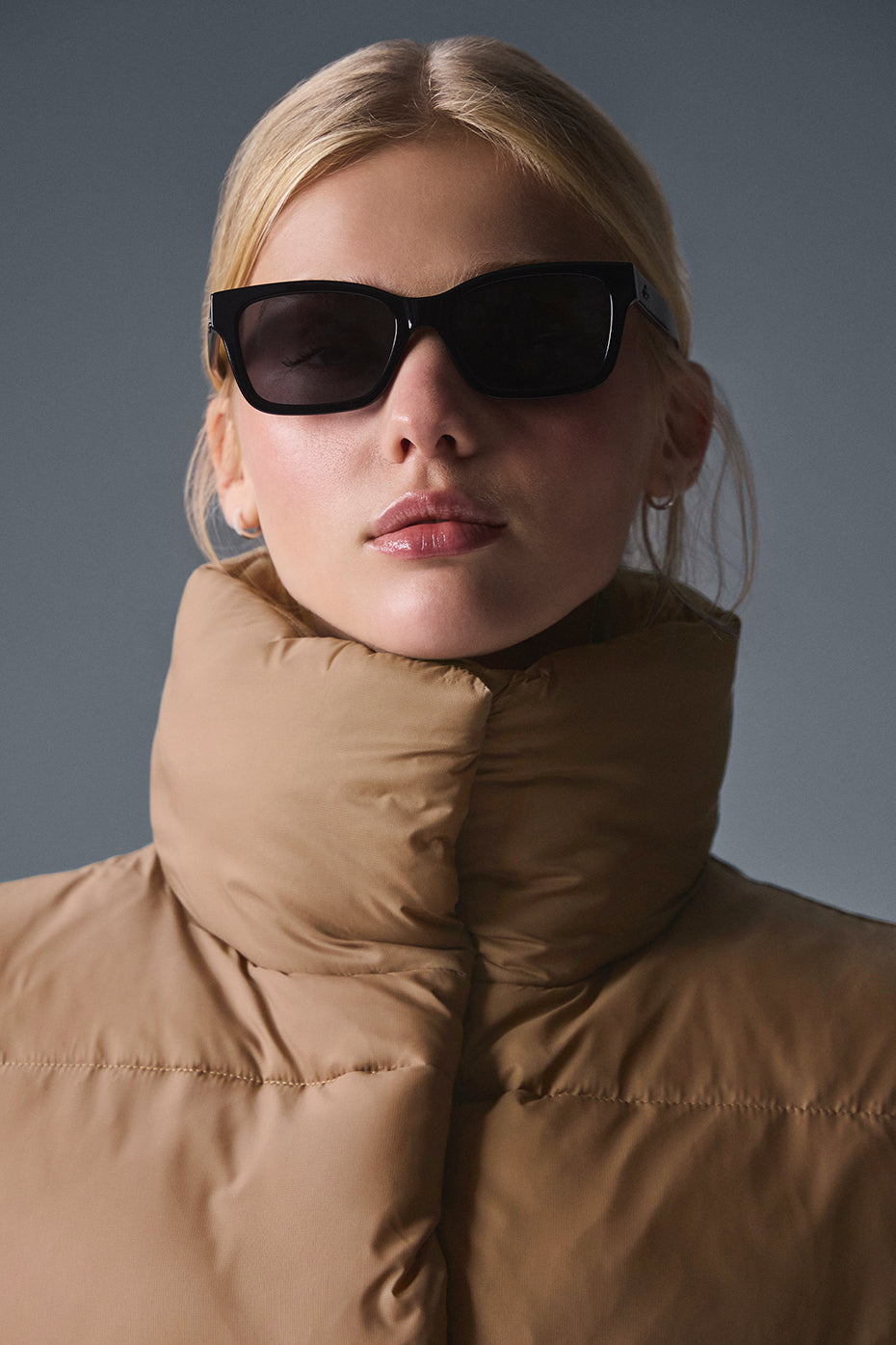 Cropped Gold Rush Puffer Vest — Toasted Almond