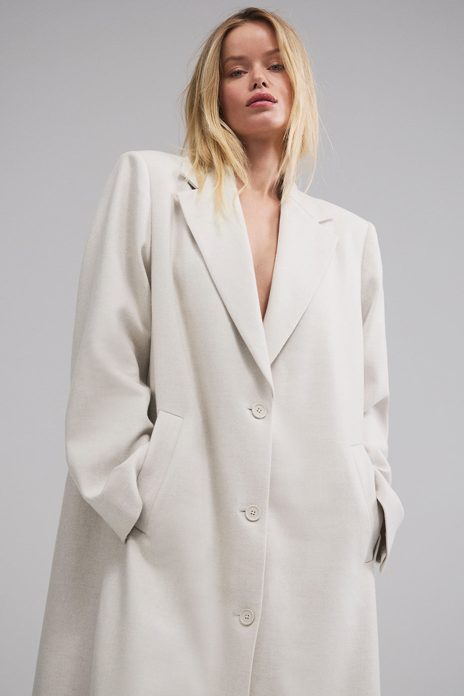 Courchevel Soiree Wool Coat — White Oak