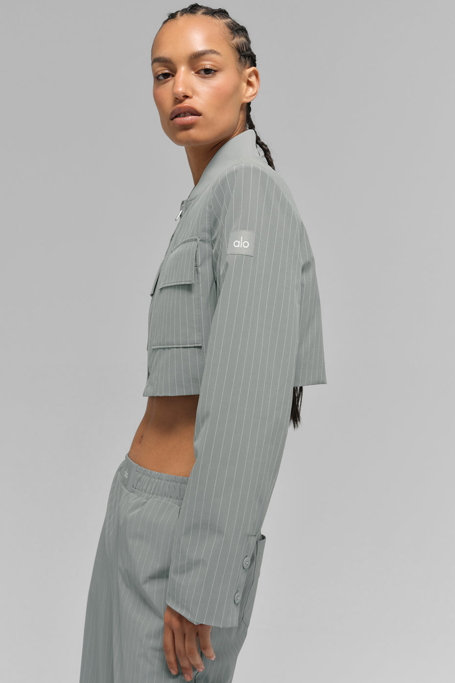 Cropped Pinstripe Main Character Full Zip Zip Jacket — Lunar Grey/White