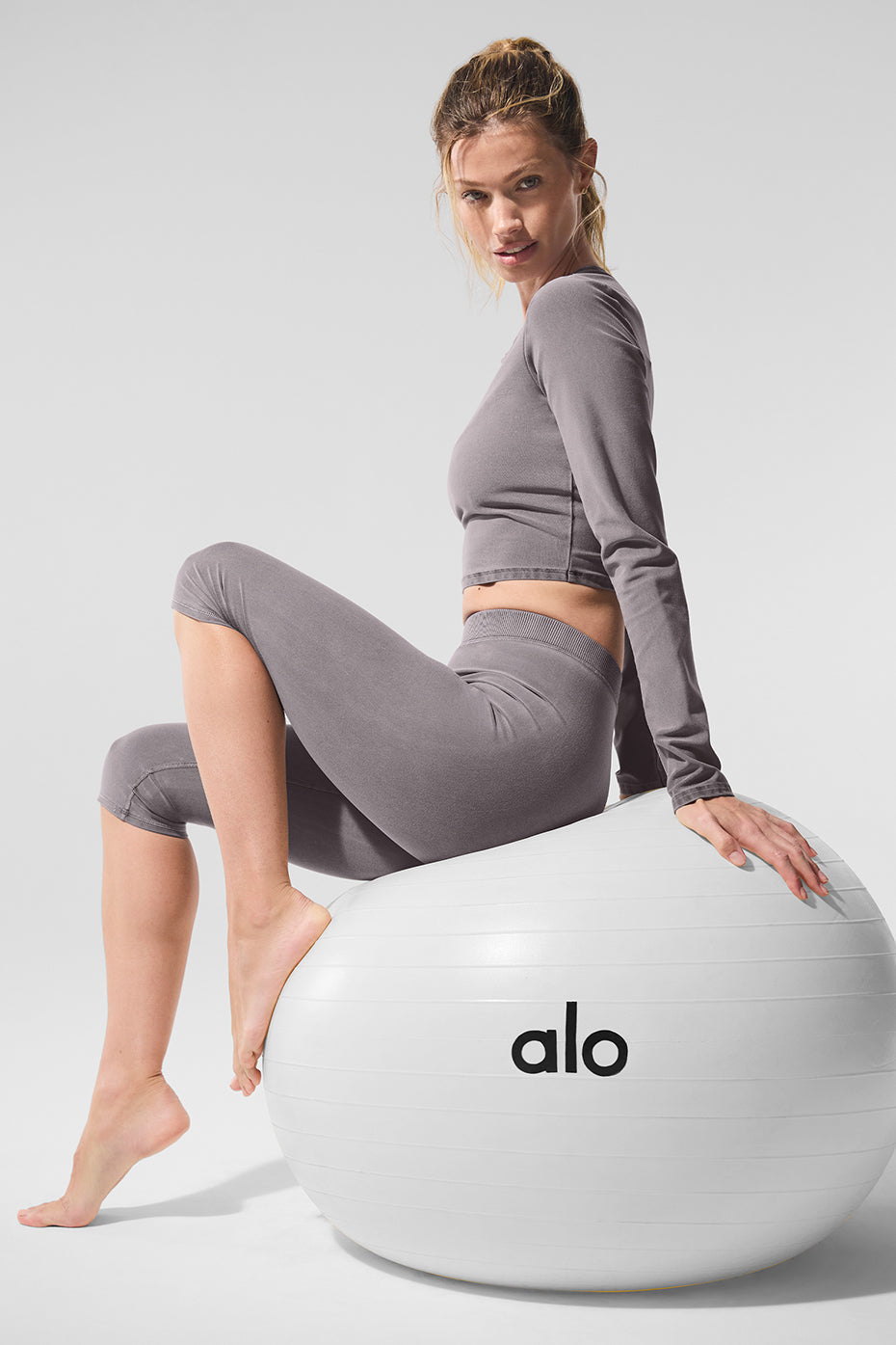 Washed Alosoft High Rise Iconic 90's Capri — Cool Grey Wash