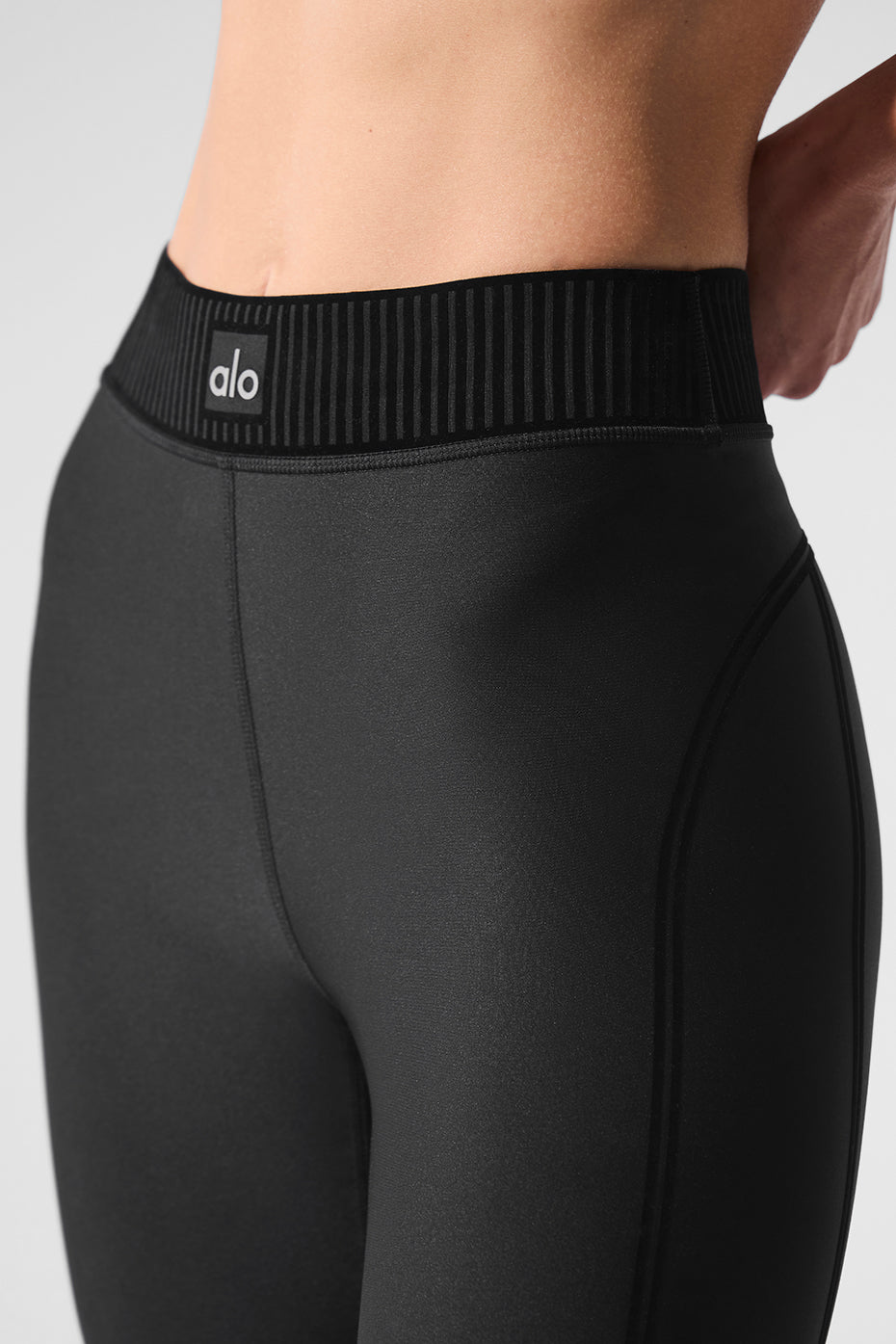 Airlift High Rise 7/8 Line Up Leggings — Black