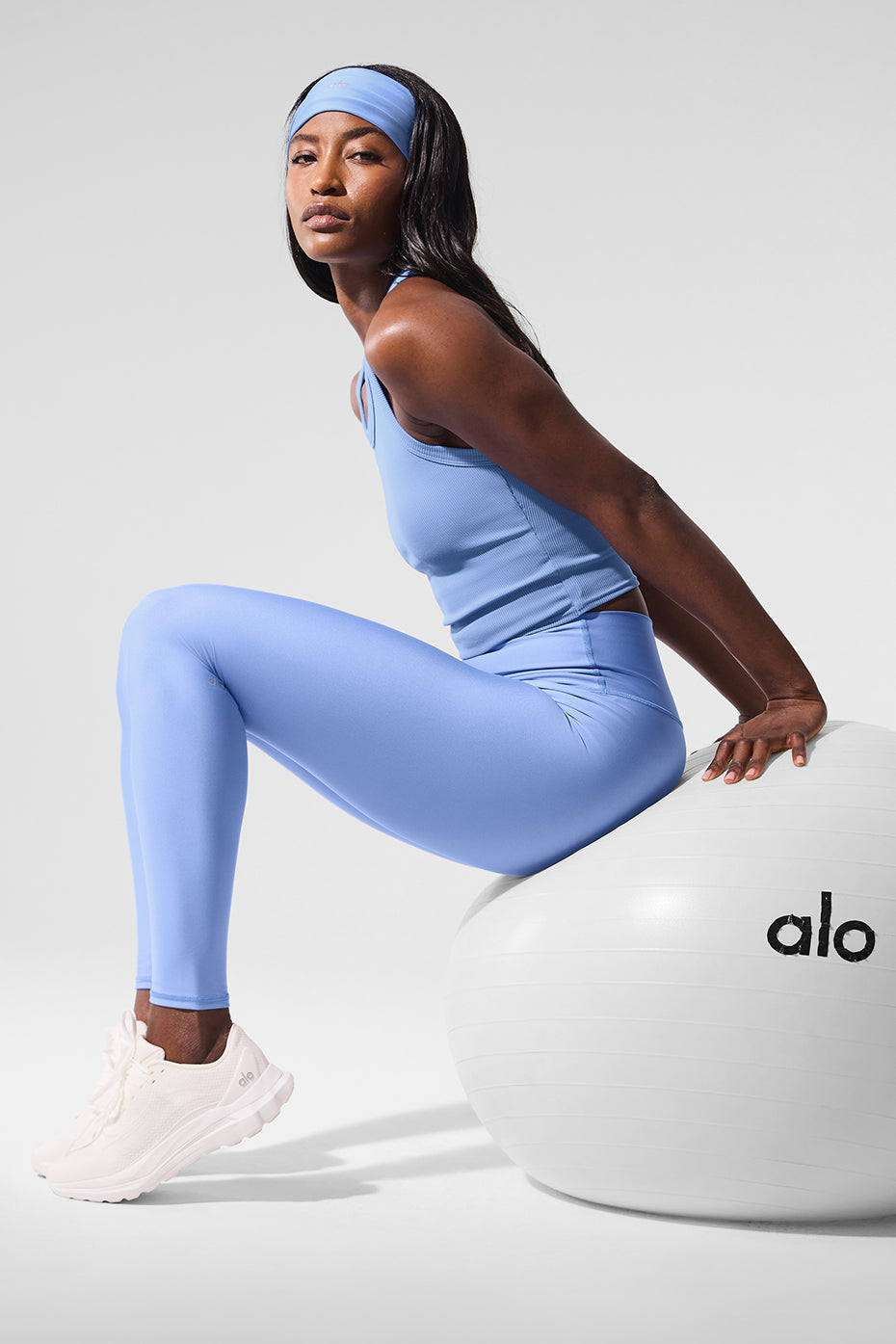 High Rise Airlift Leggings — Crystal Clear Blue