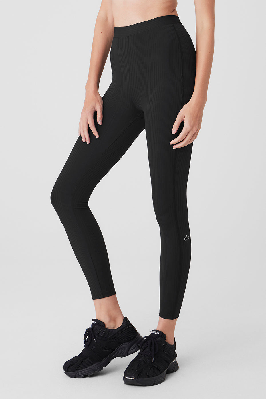 High Rise 7/8 Run It Back Leggings — Black