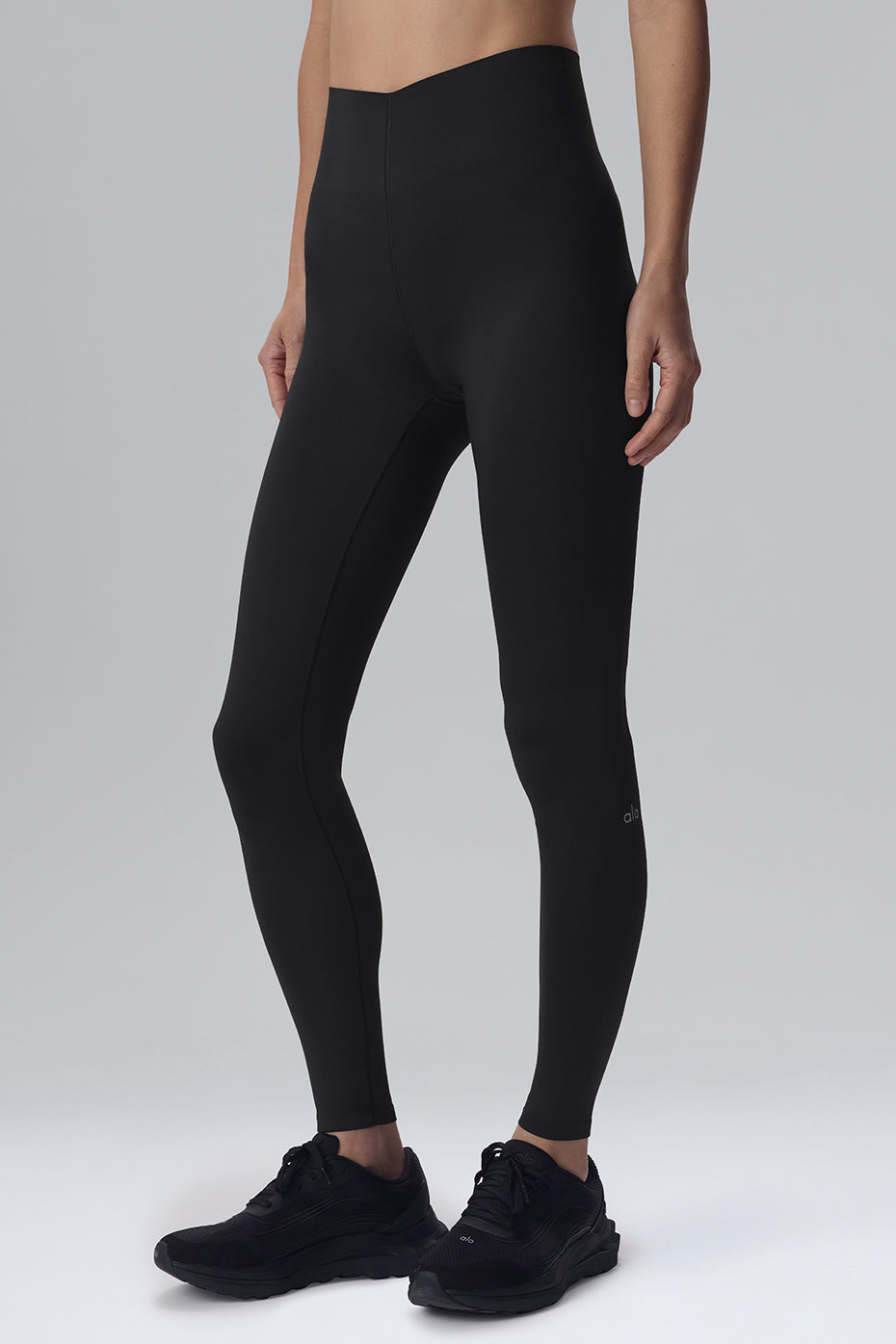 Airlift Strength Extreme High Rise 7/8 Leggings — Black