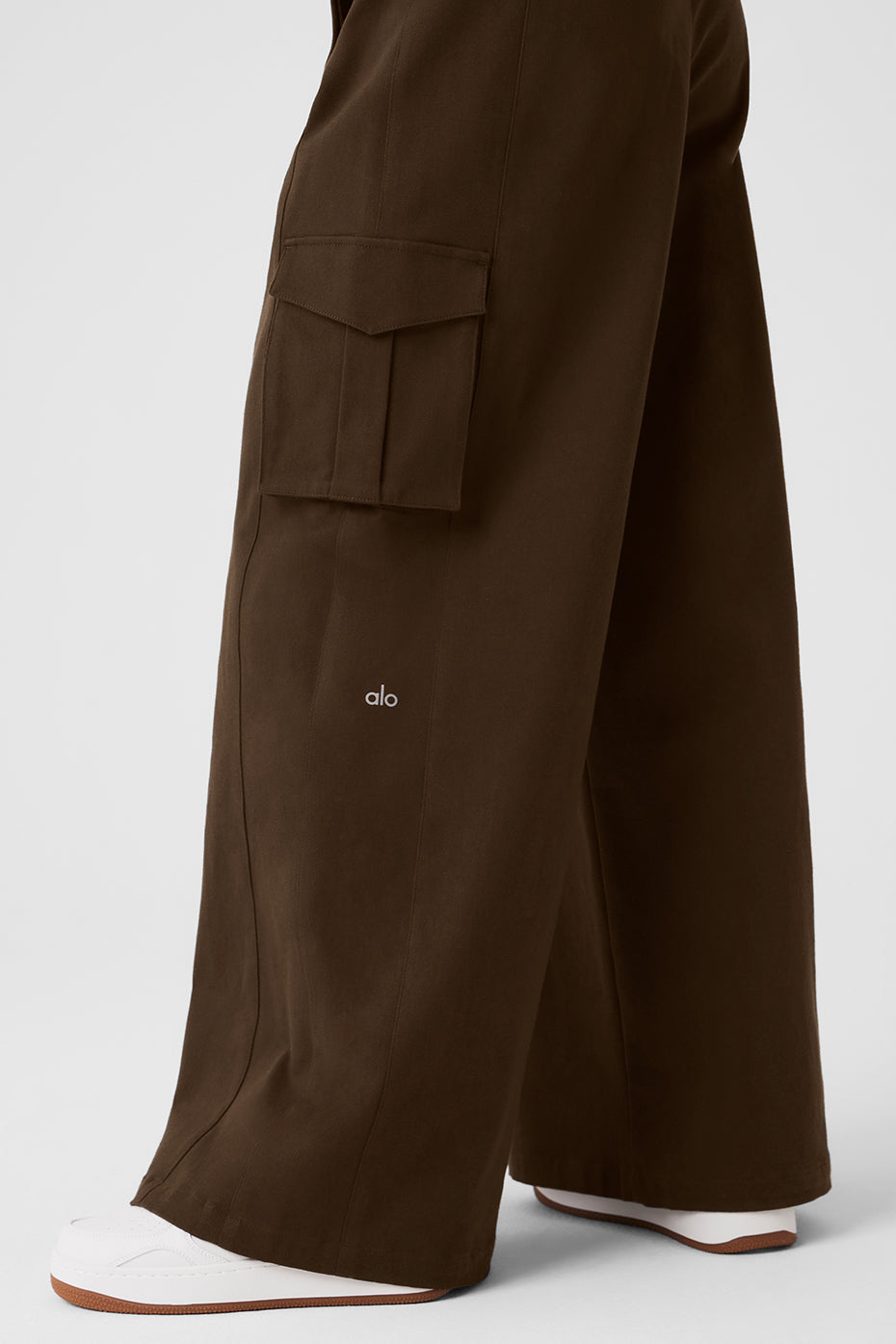 Show Off Cargo Wide Leg Trouser — Espresso