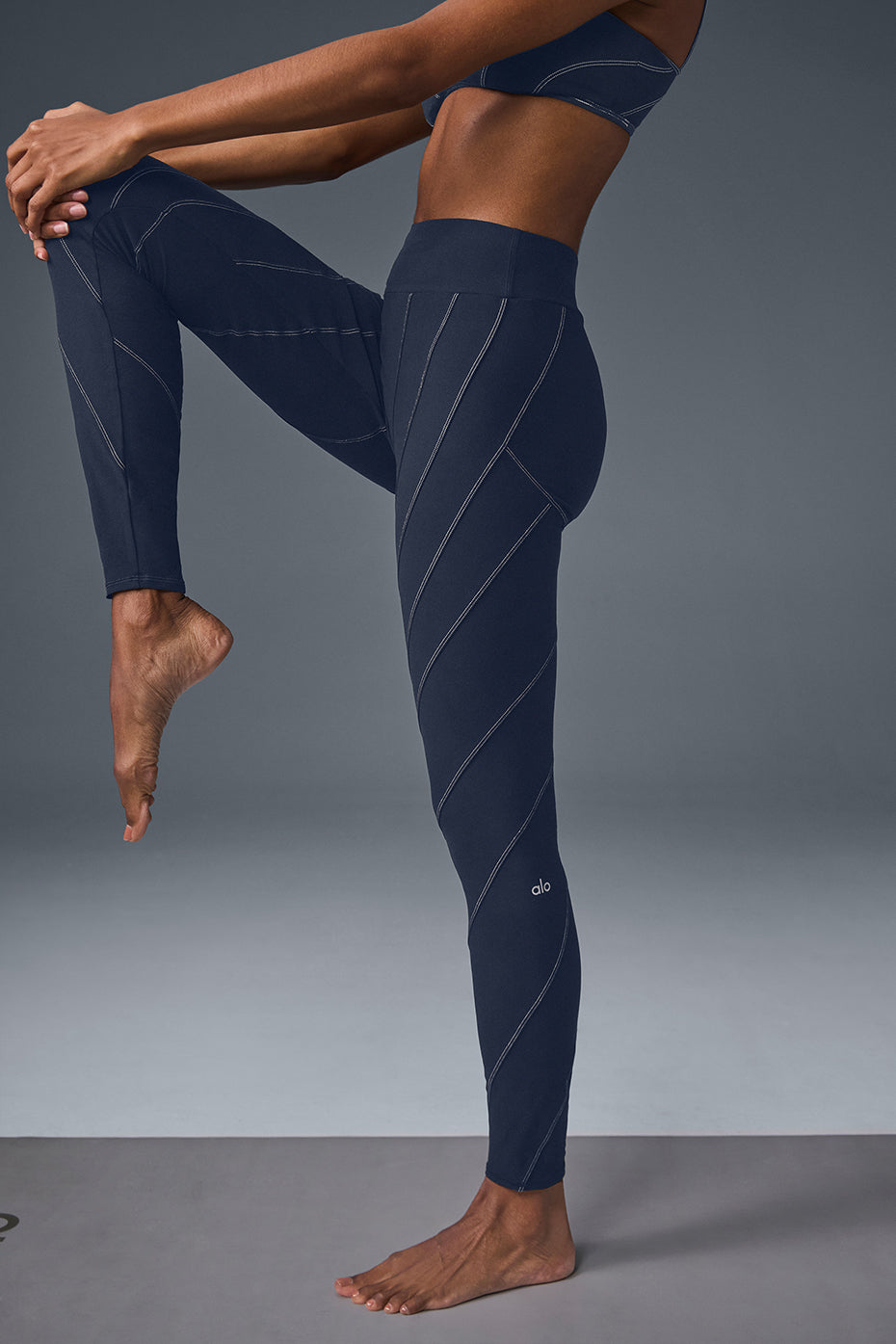 Alosoft High Rise Sunray Leggings — Navy/Ivory