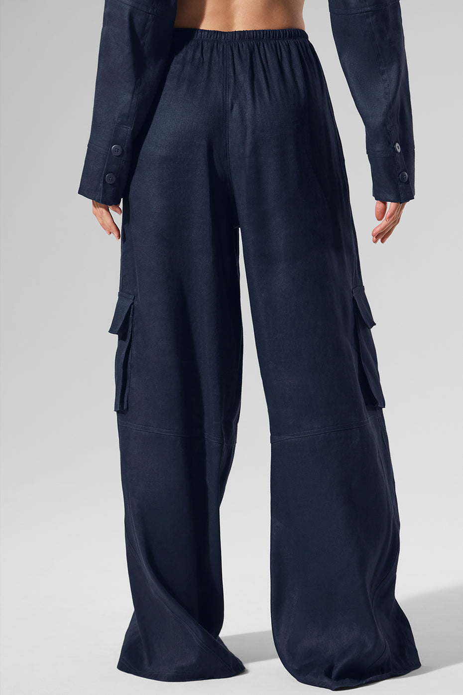 Linen Getaway Cargo Wide Leg Pant — Navy