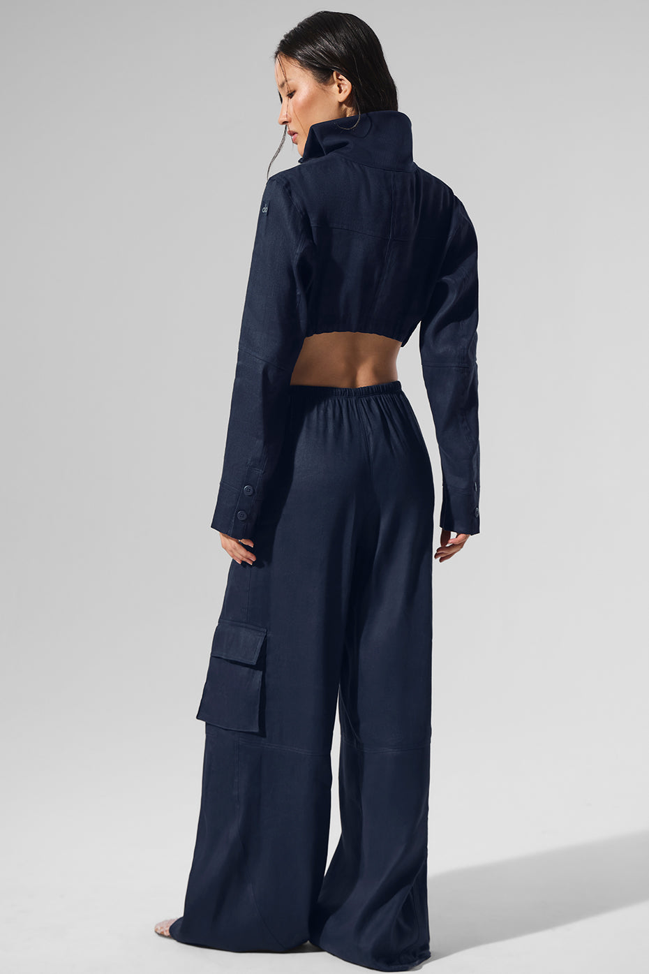 Linen Getaway Cargo Wide Leg Pant — Navy