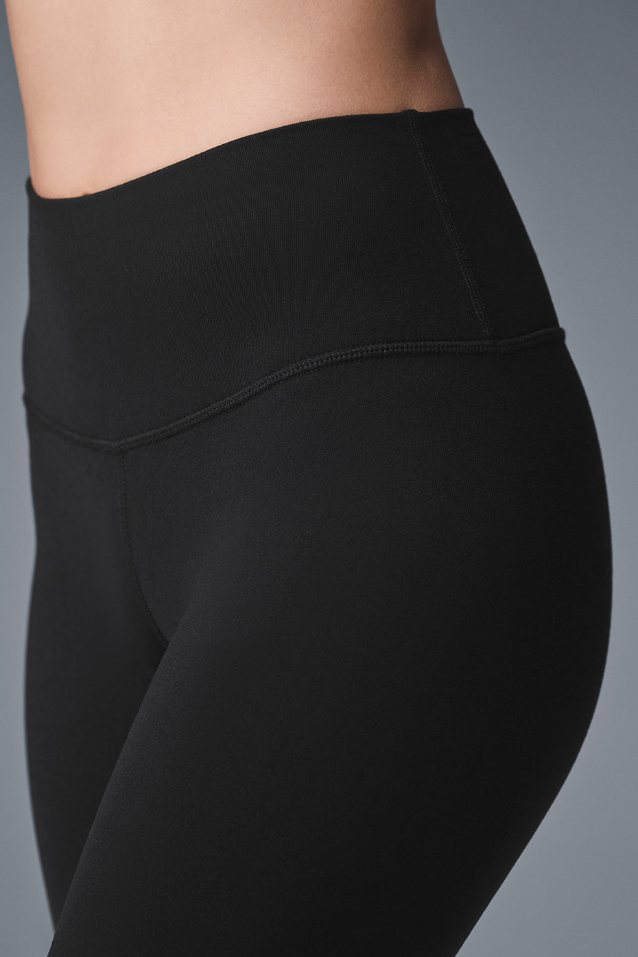 High Rise Airbrush Capri — Black