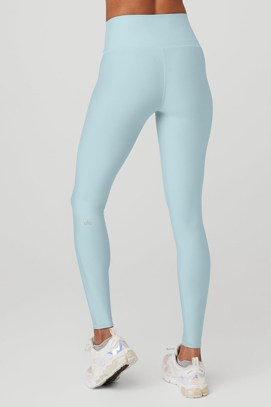 High Rise Airlift Leggings — Chalk Blue