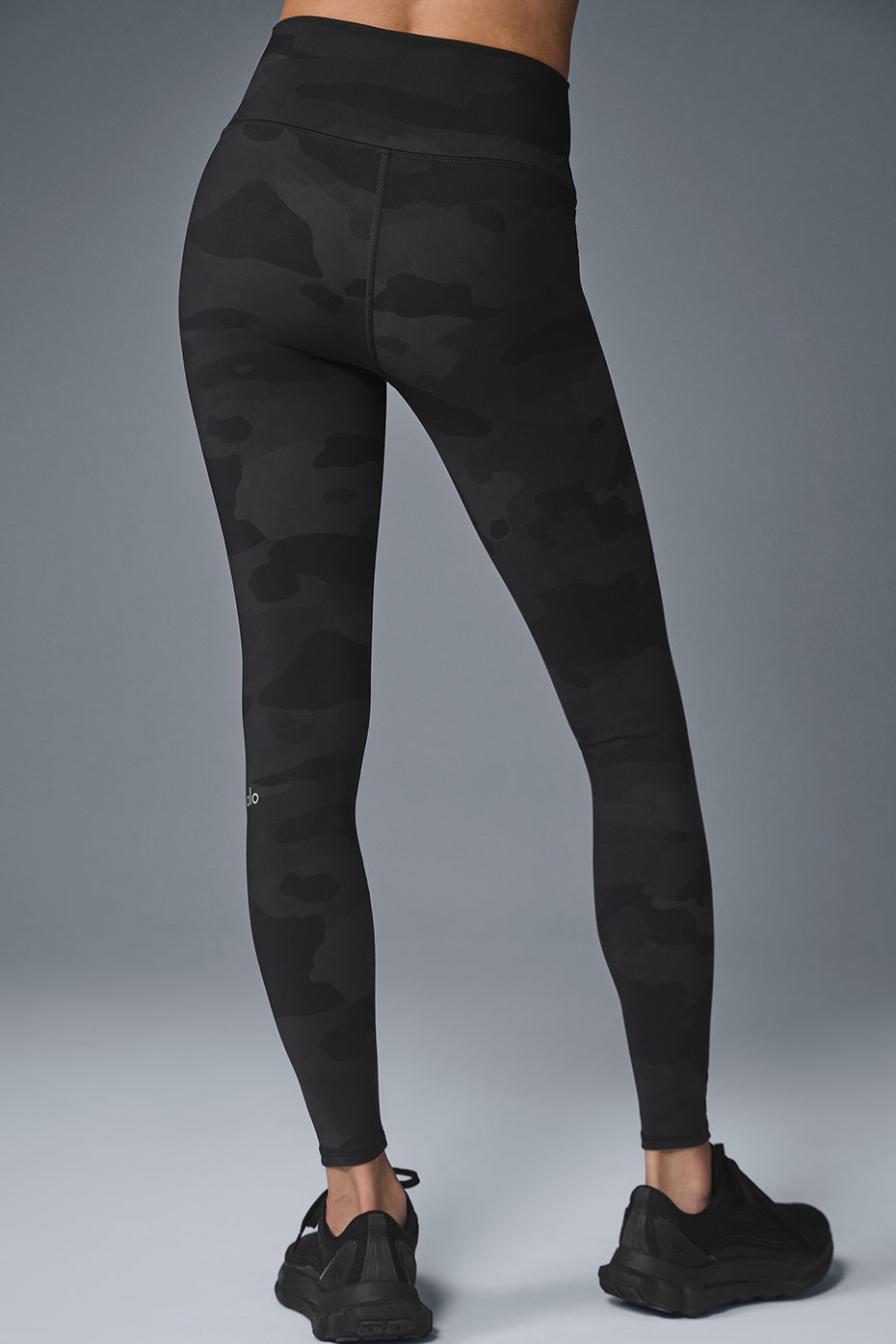 High Rise Camo Vapor Leggings — Black Camouflage
