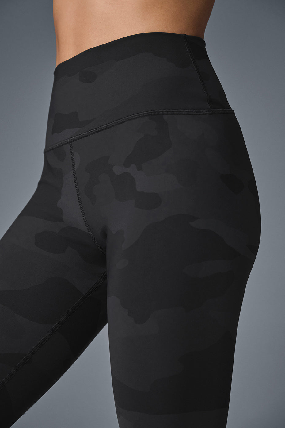 High Rise Camo Vapor Leggings — Black Camouflage
